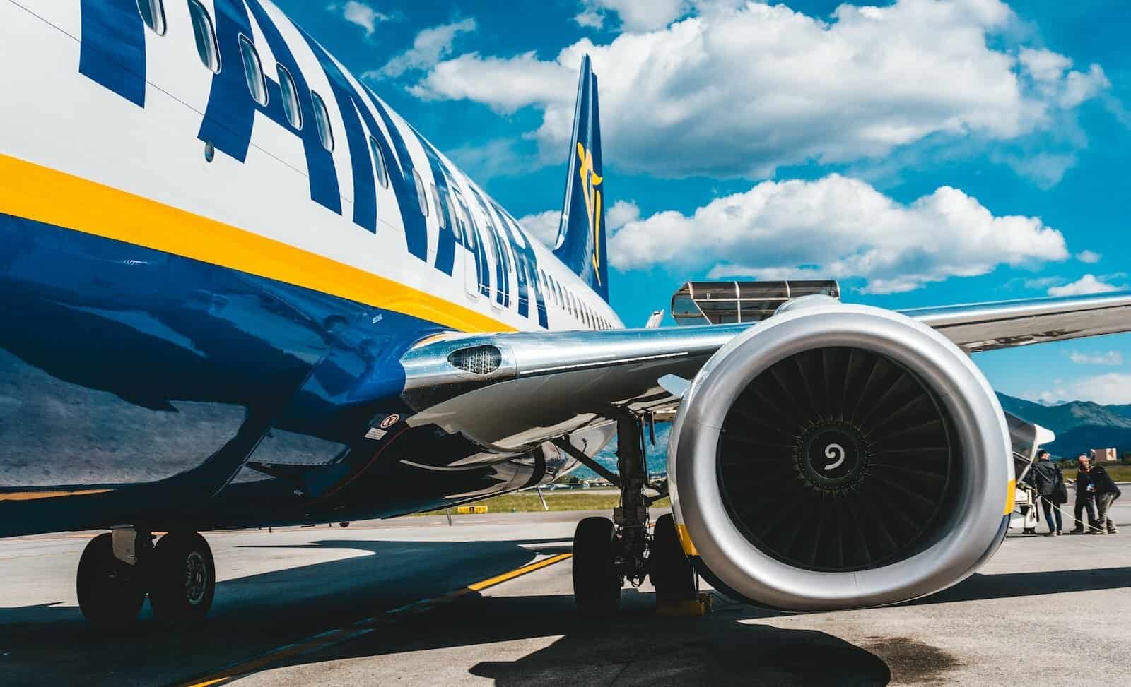 does-ryanair-fly-to-glasgow-glasgow-eyes-magazine