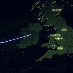 How far is Glasgow from Birmingham by plane?